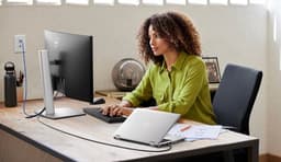 Dell P3424WE - Curved QHD Ultrawide Monitor - USB-C 90w - RJ45 - Verstelbaar - 34 inch — thumbnail 5