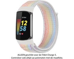 Wit met Regenboog strepen Nylon Bandje geschikt voor Fitbit Charge 5 & Charge 6 – Maat: zie maatfoto – rainbow progress pride nylon smartwatch strap - Polsbandje - Horlogeband / Polsband / Armband