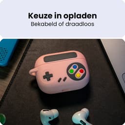 Retro Controller Siliconen Hoesje voor Apple AirPods Pro en Pro 2 – Schokabsorberende Beschermhoes met Clip – Val- en Krasbestendig – Draadloos Opladen – Perfecte Silicone Pasvorm – Retro Gaming Design – Roze — thumbnail 2
