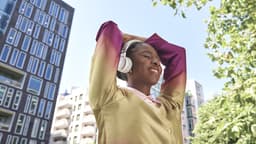 JBL Live 670NC - Draadloze Noise Cancelling Koptelefoon - Bluetooth - On ear - 65 uur batterij - Adaptive ANC - Wit — thumbnail 6