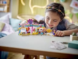 Lego Friends 42649 Heartlake City Snoepwinkel Bouwstenen — thumbnail 2