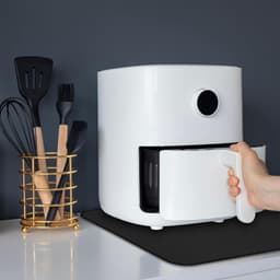 Bureaubladbeschermingspad - 2 stuks - Hittebestendige mat, geschikt voor airfryers - Ovenbeschermer - Sneldrogende koffiemat - BBQ beschermer - Geschikt voor airfryer, koffiezetapparaat en blender - 80 * 60 cm - Zwart — thumbnail 2