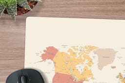 Muismat XXL 80x60 cm - Bureau onderlegger - Bureau mat Wereldkaart - Realistisch - Beige - Bureaumat - Gaming mousepad xl - Bureaulegger groot - Computer deskmat — thumbnail 2