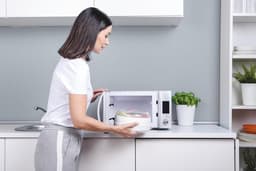 Magnetron met grill - Combimagnetron Oven - Snel Maaltijden Bereiden - Met Stoomfunctie - 22 liter - Roestvrij staal — thumbnail 3