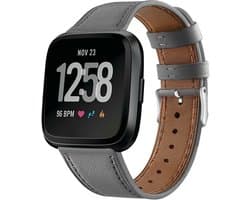 Leer Smartwatch bandje - Geschikt voor Fitbit Versa / Versa 2 leren bandje - grijs - Strap-it Horlogeband / Polsband / Armband