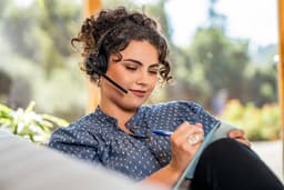 POLY Savi 8210 UC Headset Draadloos Hoofdband Kantoor/callcenter USB Type-C Oplaadhouder Zwart — thumbnail 2