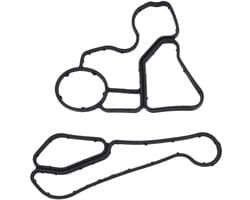 Een set pakkingen geschikt voor het motoroliefilterhuis van BMW, onderdeelnummers 11428637821 en 11428637820.