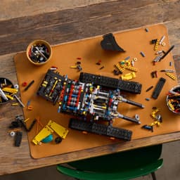 Lego Technic 42215 Volvo Ec500 Hybrid Graafmachine Bouwstenen — thumbnail 5