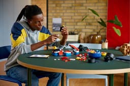 LEGO Mario Kart™ - Mario en standaardkart - LEGO - Mario - 72037 — thumbnail 13