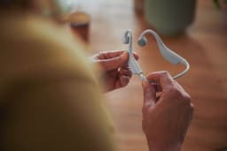 Philips TAK4607 - Draadloze open-ear koptelefoon voor kinderen - Bone conduction - Grijs — thumbnail 7