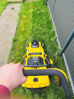Draadloze Elektrische Grasmaaier 40V met Accu en Snellader - 37 cm Maaibreedte, 40L Opvangfunctie — thumbnail 4