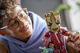 LEGO Marvel Groot in Ravager jumpsuit 76341 — thumbnail 2