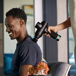 Hyperice Hypervolt 2 Massage gun - Massage Pistool - Massage Apparaat - Compatibel met app via Bluetooth - Zwart — thumbnail 2