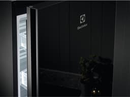 Electrolux LNT7ME34K1 koel/vries combinatie — thumbnail 5