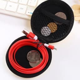 Hardcase Oortjes Hoesje | Opberg Tas Voor Oortjes | Kabeltasje | Opberghoes Voor Kabel | Oortjes In-Ear | Sleutelhouder | Muntjeshouder | Sleutels | Muntjes | Reistas|Rood | Opslag tas | Opbergruimte | Telefoonaccessoires | Elektronica beschermer — thumbnail 3
