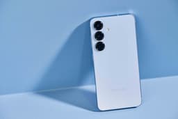 Samsung Galaxy S25 Plus 5G - 512GB - Icy Blue — thumbnail 3