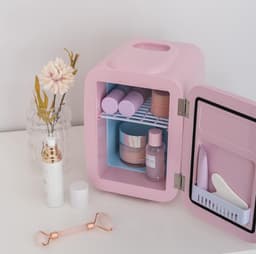 Mini Koelkast - Koelkast Voor Op Tafel - Koelkast voor Cosmetica - Mini Koelkast voor Make-up — thumbnail 4
