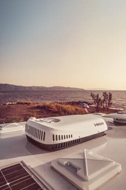 Webasto Cool Top Trail 20 R32 - Dakairco Camper & Caravan - 2000W Koelen en Verwarmen - 230V - Afstandsbediening — thumbnail 3