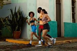 Garmin Forerunner® 70 - GPS hardloophorloge - 42,6 mm - Geel — thumbnail 10