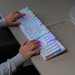 getcetera Gaming Keyboard 104 Keys – Blue Switches – RGB – Wit – Bedraad – USB-C – Numeriek Keypad – Anti-Ghosting — thumbnail 5