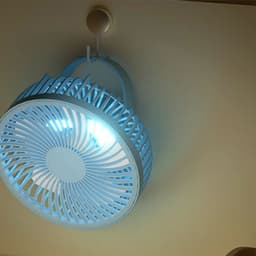 Draagbare oplaadbare bureauventilator met ledverlichting en haken – ventilator met 1200 mAh-accu voor tenten en reizen — thumbnail 5