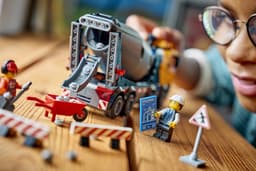 LEGO City - Cementwagen Constructiespeelgoed — thumbnail 2