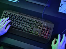 Trust GXT836 Evocx - Gaming Keyboard met Verlichting - RGB-Verlichting - Polssteun - Multimedia toetsen - Qwerty US — thumbnail 7