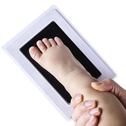 Baby handafdruk en voetafdruk fotokaartje - Baby cadeau - Gipsafdruk alternatief! - Eenvoudig schoonmakeden - Rode inkt — thumbnail 3
