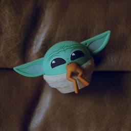 Bitty Boomers - Star Wars - The Mandalorian - Grogu The Child met kikker BT Speaker 4 cm — thumbnail 4