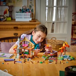 LEGO Friends Gezellige Boshut in de Herfst 42705 — thumbnail 3