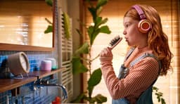 PHILIPS TAK4200MP 4200-serie On Ear draadloze opvouwbare hoofdtelefoon voor kinderen - 45 uur afspeeltijd, beperkt volume, Audio delen, laadkabel meegeleverd - Ambiant verlichting - Magenta Paars — thumbnail 12