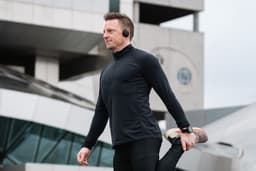 Miiego - AL4 Freedom - Man - Zwart - draadloze - on ear - koptelefoon - sport koptelefoon - hardlopen - fitness - fietsen — thumbnail 4