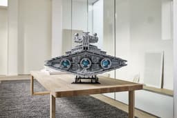 LEGO Star Wars UCS Imperial Star Destroyer - 75252 — thumbnail 23
