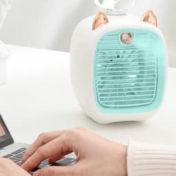 KZQ Blauwe Oplaadbare 3-In-1 Usb Tafelventilator Met Luchtkoeling, Luchtbevochtiger En Led Nachtlampje Voor Kantoor En Slaapkamer — thumbnail 3