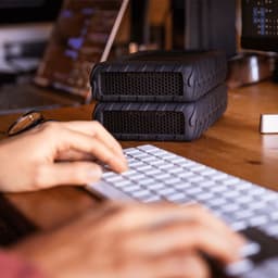 Glyph Blackbox Pro 4 TB - External Hard Drive, 7200RPM, USB-C 3.2 Gen 1 (Works with 3.0/2.0) — thumbnail 4