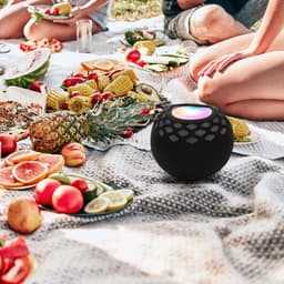 kwmobile siliconen hoesje voor mini-speaker - geschikt voor Apple Home Pod Mini - Flexibel materiaal - Speakercase in zwart — thumbnail 4