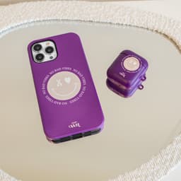 xoxo Wildhearts hoesje geschikt voor Airpods Pro 1 / Pro 2 - No Bad Vibes - Ook als telefoonhoesje verkrijgbaar - schokbestendige case geschikt voor Airpod Pro (2) - koptelefoon case - Hoesje met smiley face - emoji - paars — thumbnail 2