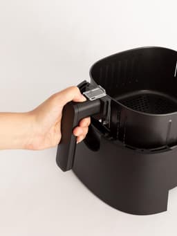 Compacte Heteluchtfriteuse 3.3L met 8 Programma's en Display — thumbnail 7
