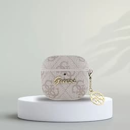 Guess Hoesje geschikt voor AirPods 4 | Premium Eco-leder en Duurzaam PC | met Charm | Robuust | Roze — thumbnail 4