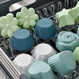 Taartvormpjes - 6,7*6,7*3,5 cm - Set van 24 - Siliconen taartvormpjes - Bakvormen - Antiaanbaklaag - Geschikt voor het maken van muffins, taarten, gebak en pudding - Herbruikbare muffinvormpjes - Geschikt voor ovens en airfryers - Vierkant — thumbnail 4