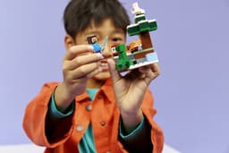 LEGO Minecraft Steve's Taiga-Avontuur Videogame Bouwpakket voor Kinderen - 21583 — thumbnail 11