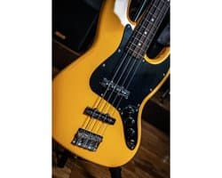 Markbass MB 4 Yellow JB elektrische basgitaar met gigbag