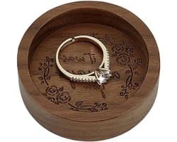 Walnoten Ringhouder van Hout voor Sieraden - Ronde Ringdoos voor Trouwringen, Verjaardagscadeau en Bedside Organisatie - 5.8 cm