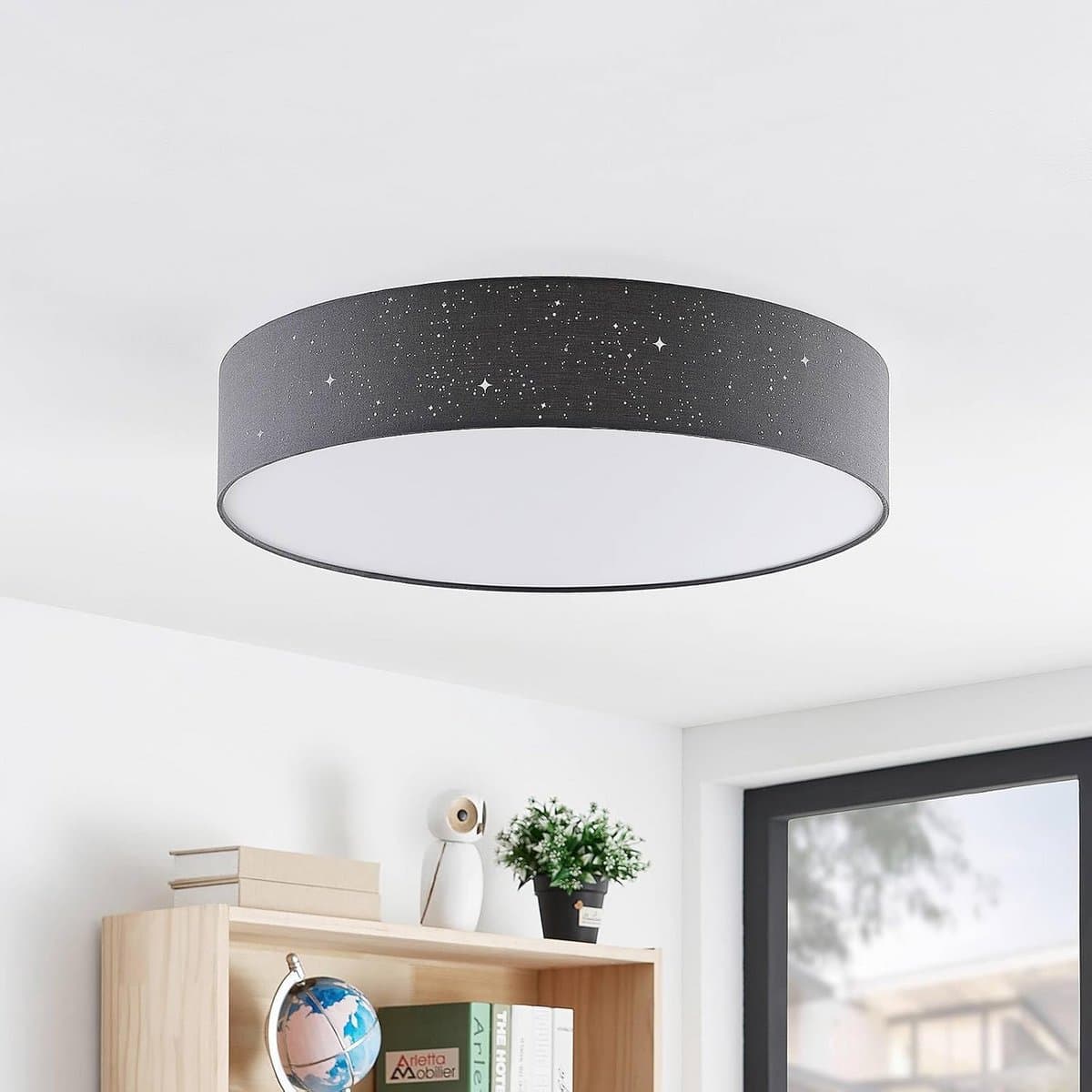 Ronde Zwarte Plafondlamp met Afstandsbediening - Dimbaar LED Woonkamer Verlichting — afbeelding 1