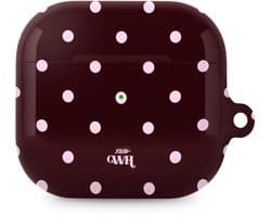 xoxo Wildhearts hoesje geschikt voor AirPods 4 - Polka Dots (Burgundy) - Ook als telefoonhoesje verkrijgbaar - schokbestendige case - koptelefoonhoesje - Beschermhoes met stippenpatroon - Bordeauxrood met witte stippen