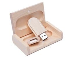 Externe USB schijf met houten behuizing en opslagcapaciteit tot 64 GB