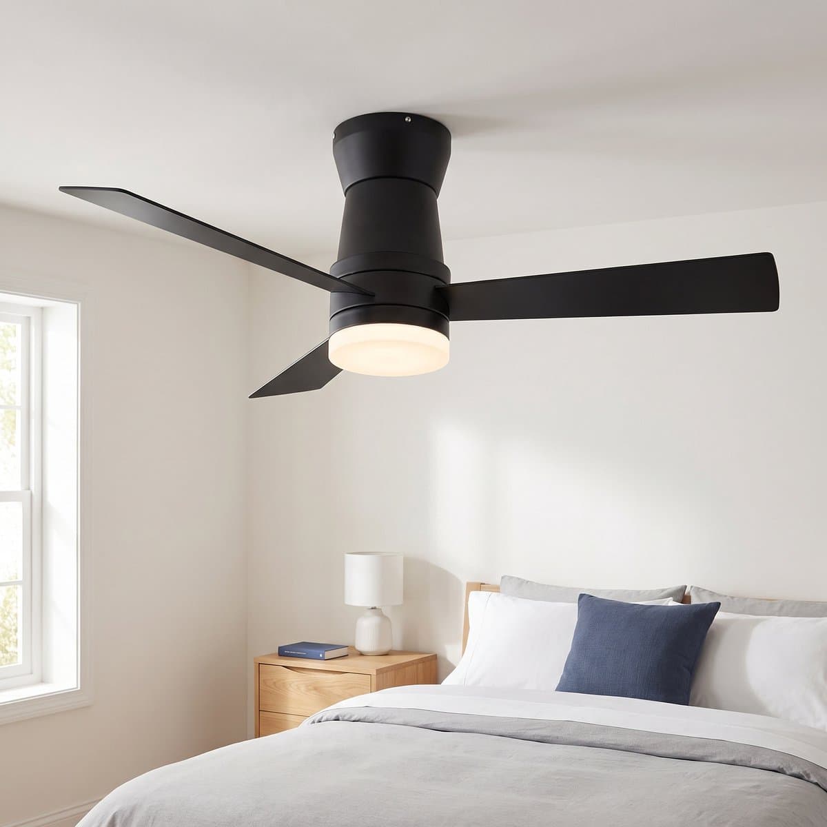 Plafondventilator met lamp - Diameter 132 cm - afstandsbediening - 6 stille snelheden - 3 kleurtemperaturen - omkeerbaar - Zwart — afbeelding 1