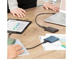 Draagbare SSD - Externe Opslag - Snelle Data Transfer - Schokbestendig Ontwerp - 2 TB Capaciteit - Rood