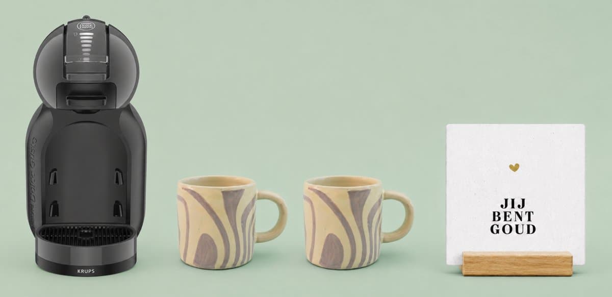 KRUPS NESCAFÉ Dolce Gusto MiniMe KP120810 - Koffiecupmachine - Antraciet / zwart + 2 grijsgestreepte mokken met oor + witte tegel "Jij bent goud" + tegelhouder — afbeelding 1
