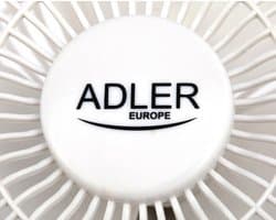 Tafelventilator met Clip en Basis - Compacte Oscillerende Mini-Ventilator - 15 cm Diameter - Draagbaar en Krachtig
